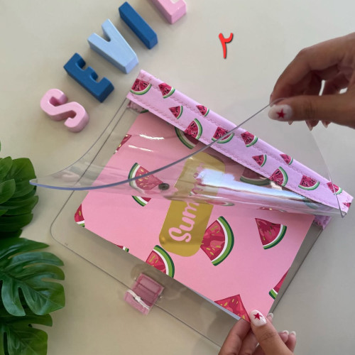 کلاسور شفاف ۶ حلقه سویل مدل ۱۳۲۵ | طلاکوب | ۱۰۰ برگ | کیف زیپ‌دار